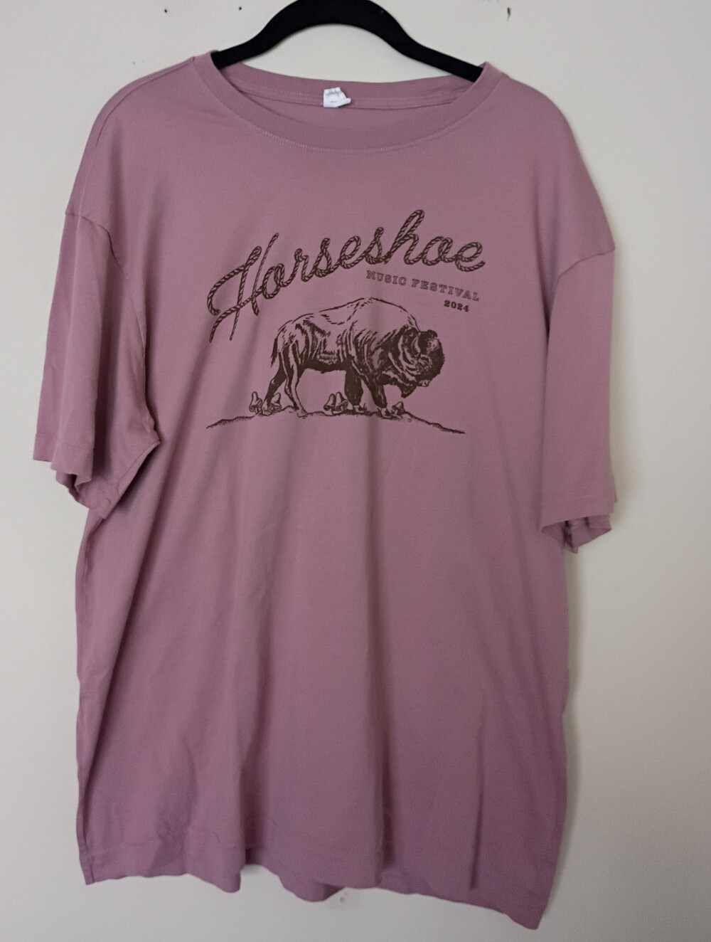 Horseshoe Music Festival 2024 100% Supima Cotton T-Shirt in Pink Size XL RARE